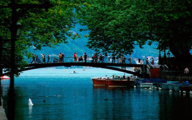 ibis Styles Annecy Gare Centre