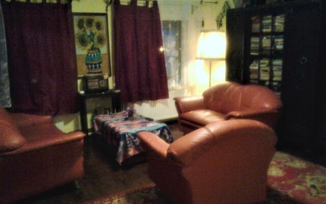 Leyla Guesthouse Castel