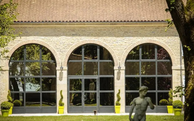 Château de Trouhans - Hôtel