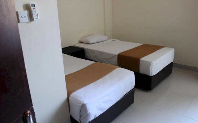Hotel Ayu Beach Inn – Guest Rooms – Kuta