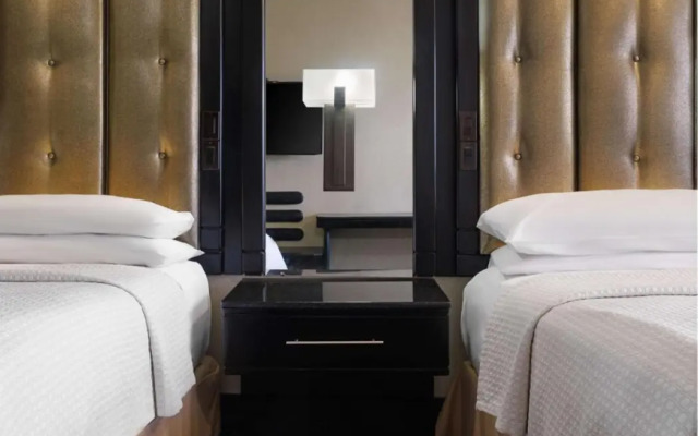 Terra Nova, BW Premier Collection