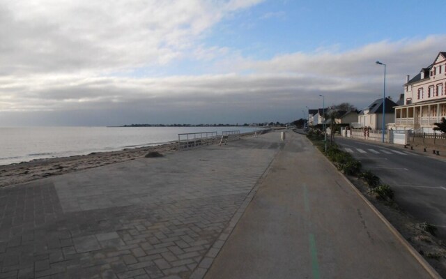 House With 4 Bedrooms in Damgan, With Enclosed Garden - 200 m From the