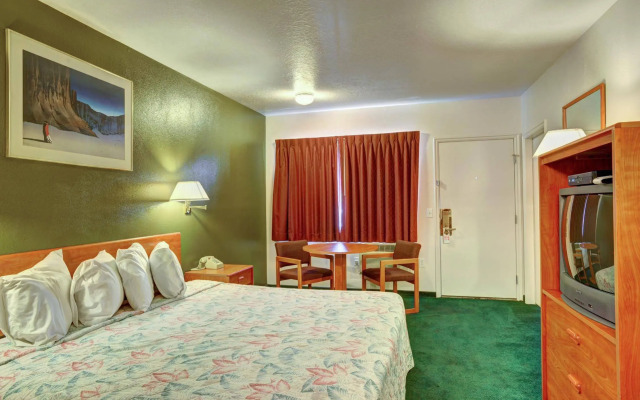 Rodeway Inn