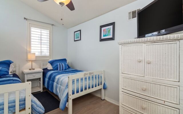 Nautical Watch Condominiums