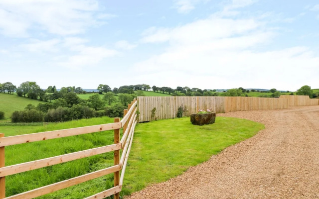 Pastures Barn