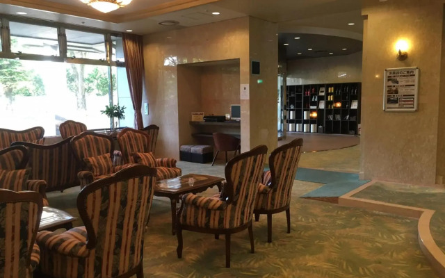Breezbay Hotel & Resort Gero