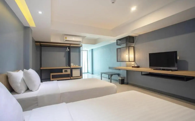 Nora Lakeview Hotel