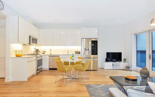 Dharma Home Suites Hoboken at Grand