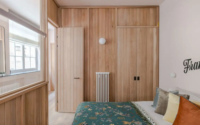 Casa Camisa - Soho - by Frankie Says
