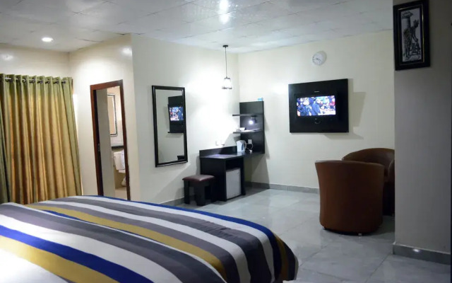 Golphins Suites and Hotels