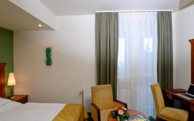Hunguest Grandhotel Galya****