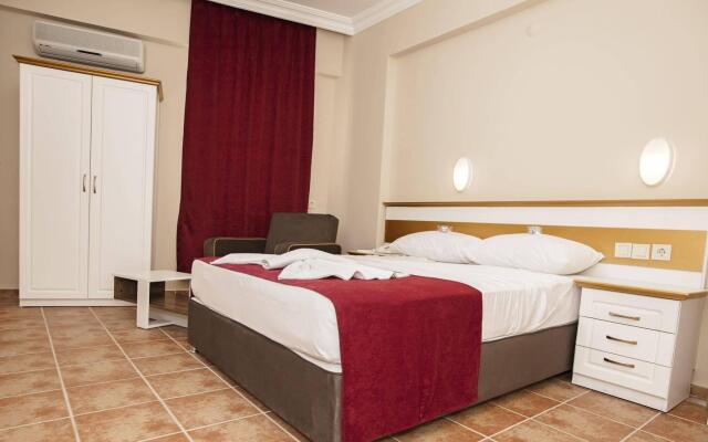 Comet De Luxe Hotel