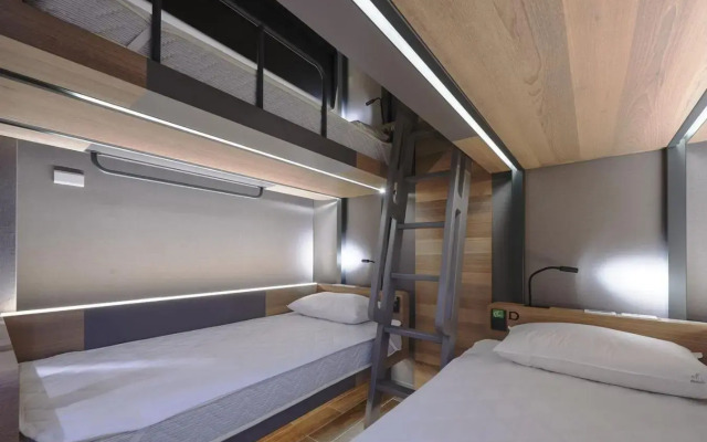 Kiwi Share Hotel - Zhongli Station Branch - Hostel