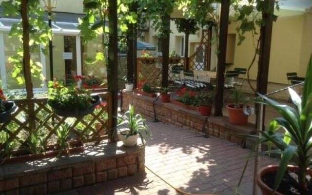 Landhotel Zum Rautenkranz