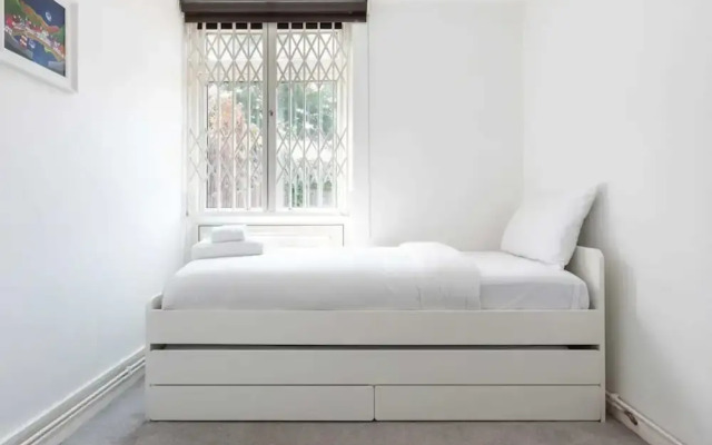 Spacious & Welcoming 4BD House - Kennington