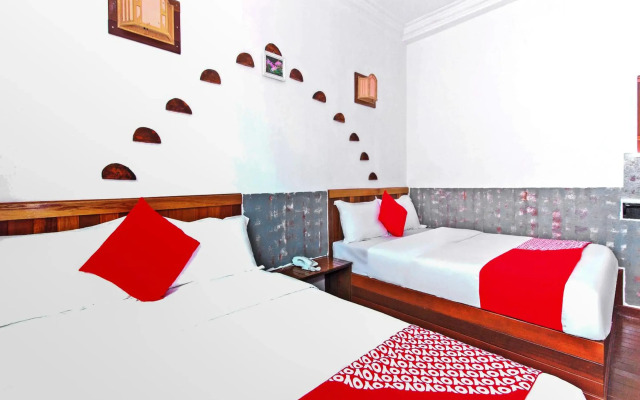 OYO 210 Hotel Five 2
