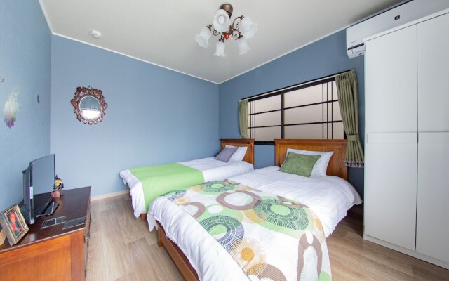 S Flat Kasugade Naka