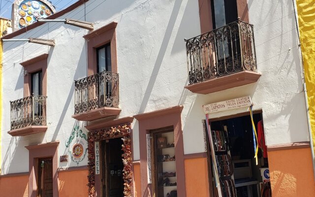 Casa de los Soles Hotel & Apartments