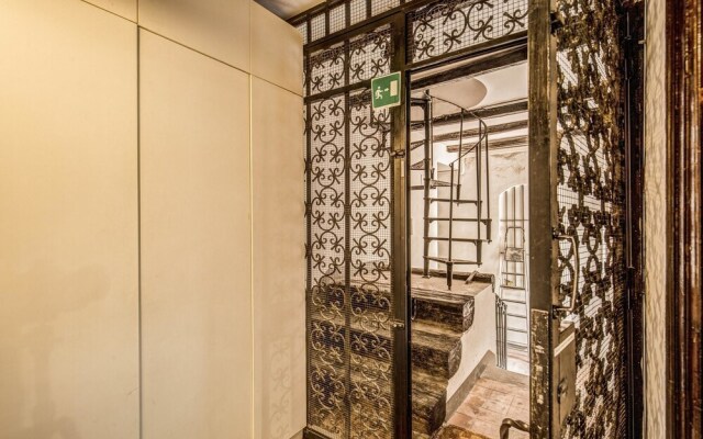 HomeHouse Garofano - Rione Monti - Colosseum