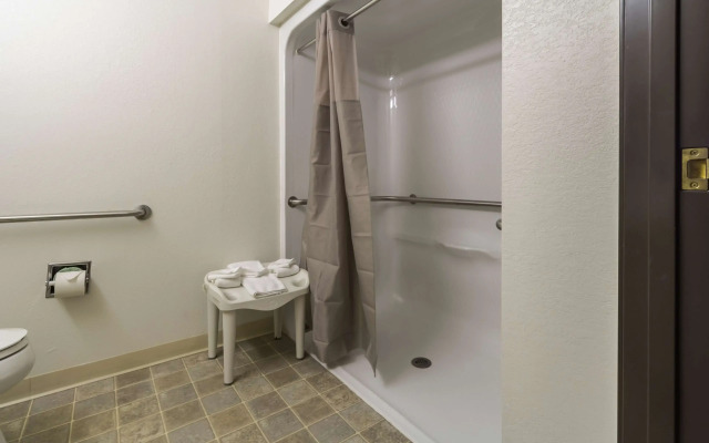 Motel 6 Huron, OH - Sandusky