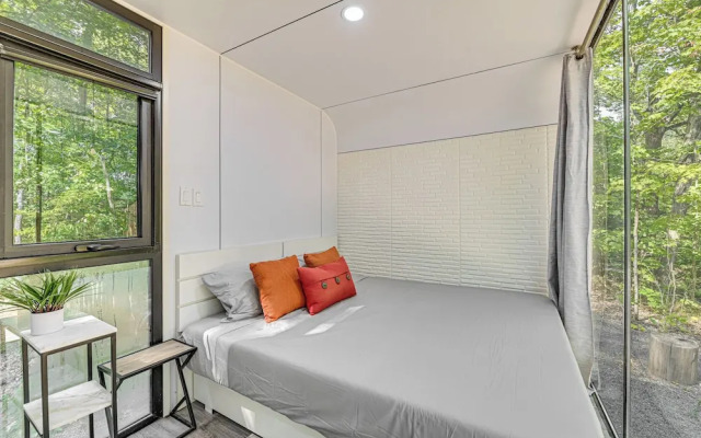 Waterfront Durham Getaway w/ Deck & Trails!