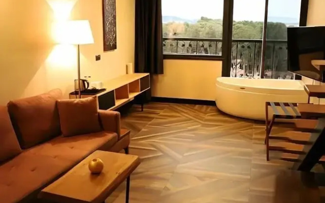 Enki Royal Cesme Hotel