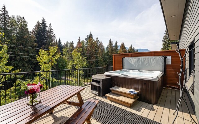 Pillow Top Condo by Revelstoke Vacations
