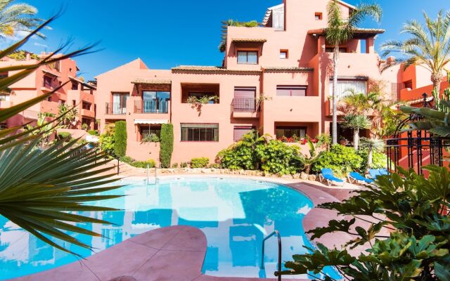 RentAndHomes Marbella Luxury Beach