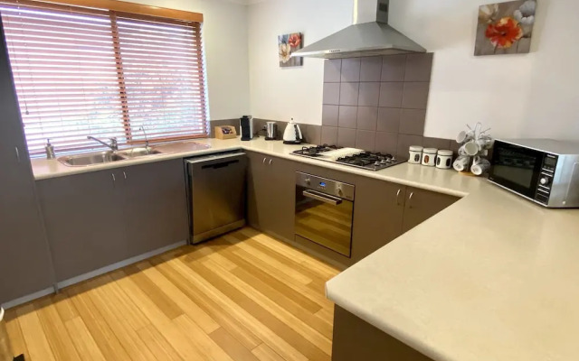 Baudins Bed & Breakfast - Adults Only