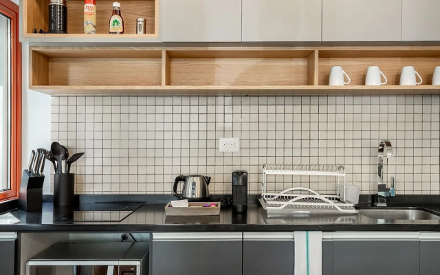 Beautiful New, Modern Condo in La Condesa!