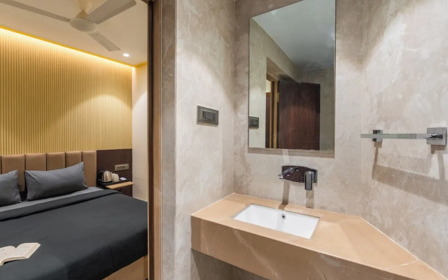 The Hosteller Mumbai, International Airport