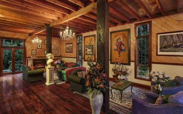Mt Tamborine Stonehaven Boutique Hotel
