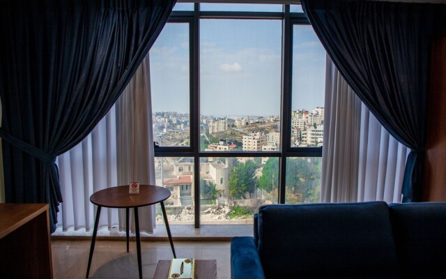 Al-Istiklal Suites