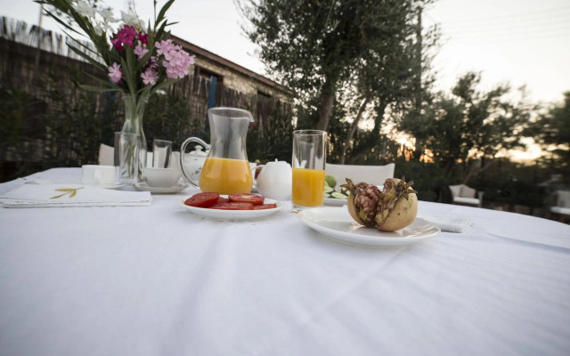 Meleni Cottage Houses