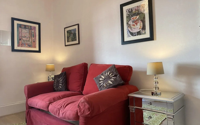 Captivating 3-bed Apartment in Henley-on-thames