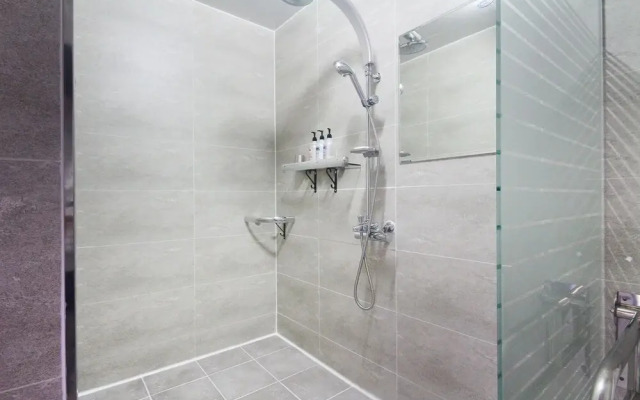 Jinju Cozy Air Hotel Jinjuseong Branch