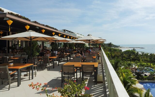 The Cliff Resort & Residences