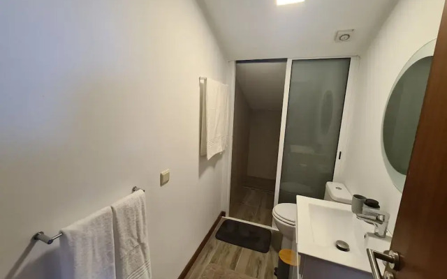 Charming 3-bed Apartment With sea & Mountain View
