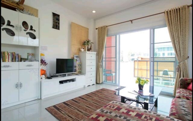 Orange Villa Chiangmai