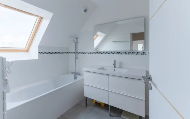 New House With Swimming Pool Near the sea