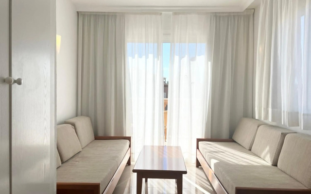 Aparthotel Ciudad Laurel