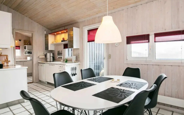 6 Person Holiday Home in Blokhus-by Traum