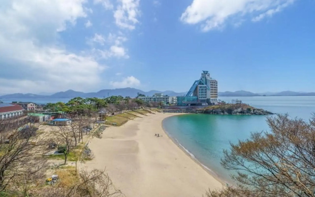 Buan Mohang Crystal Pension