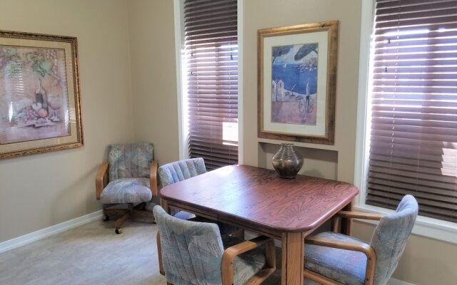 Silver Horseshoe Inn