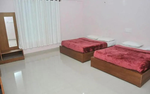Hotel amoggh palace