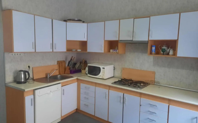 Apartament on Nizami street 6 rooms