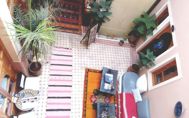 Riad Jenan Adam
