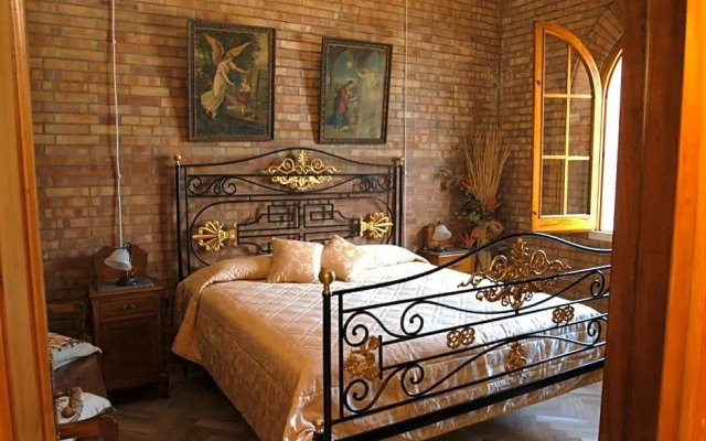 B & B Torre Saracena