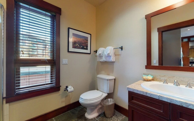 Juniper Crest 1 4 Bedroom Townhouse by RedAwning