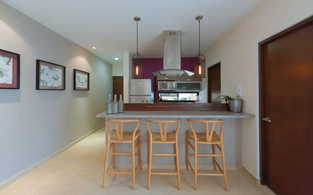 Amazing 2BR condo surrounded by nature by Happy Address